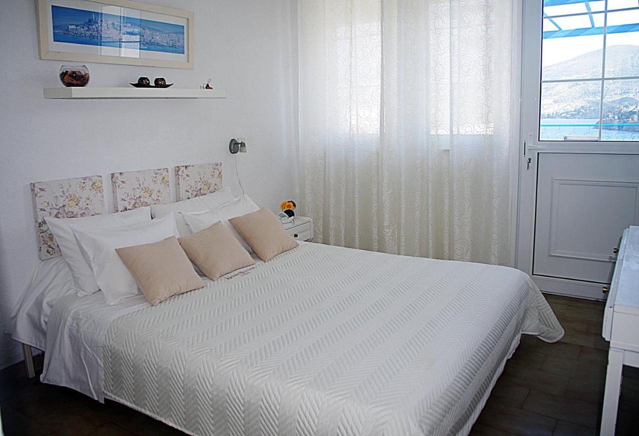 Rania Studios Poros Town Bagian luar foto