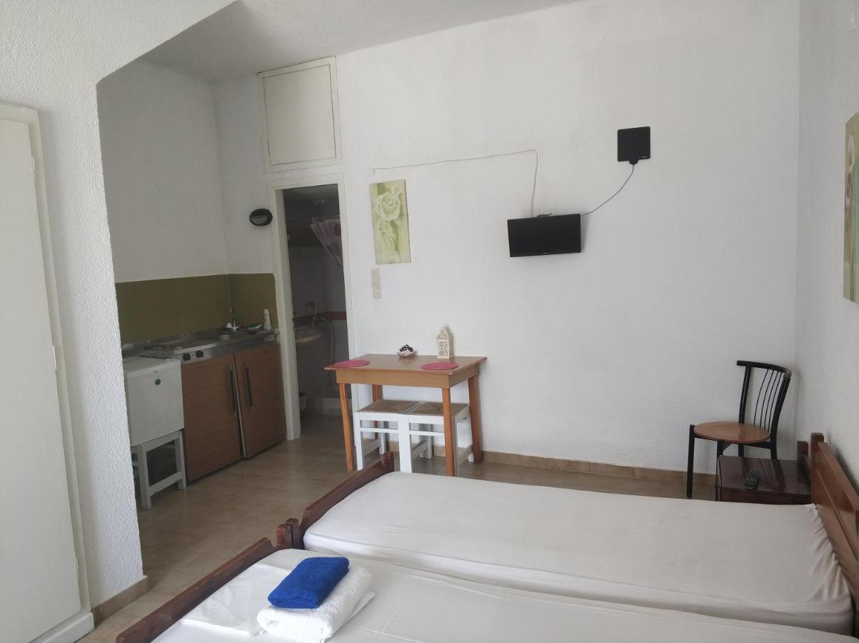 Rania Studios Poros Town Ruang foto