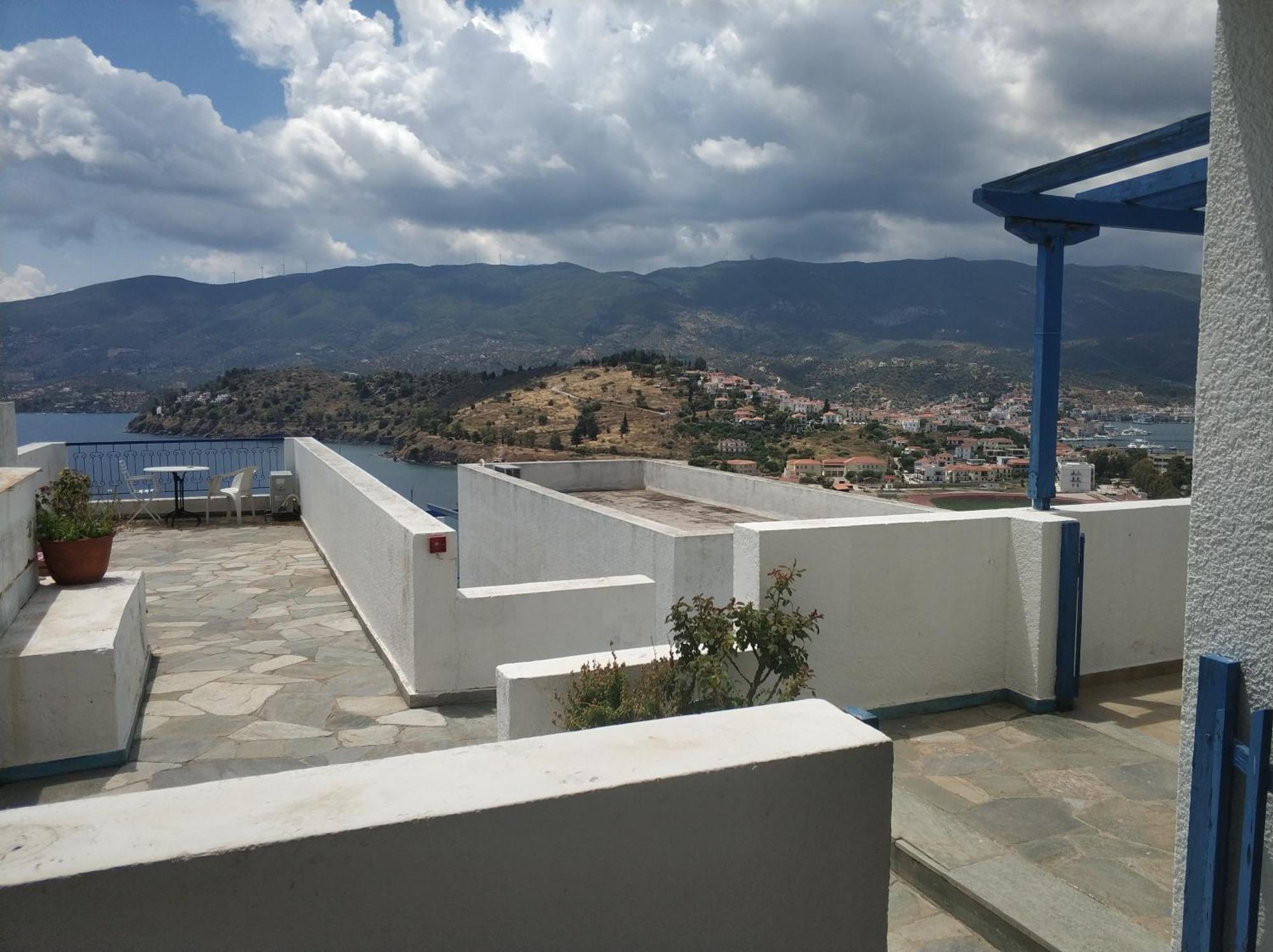 Rania Studios Poros Town Bagian luar foto